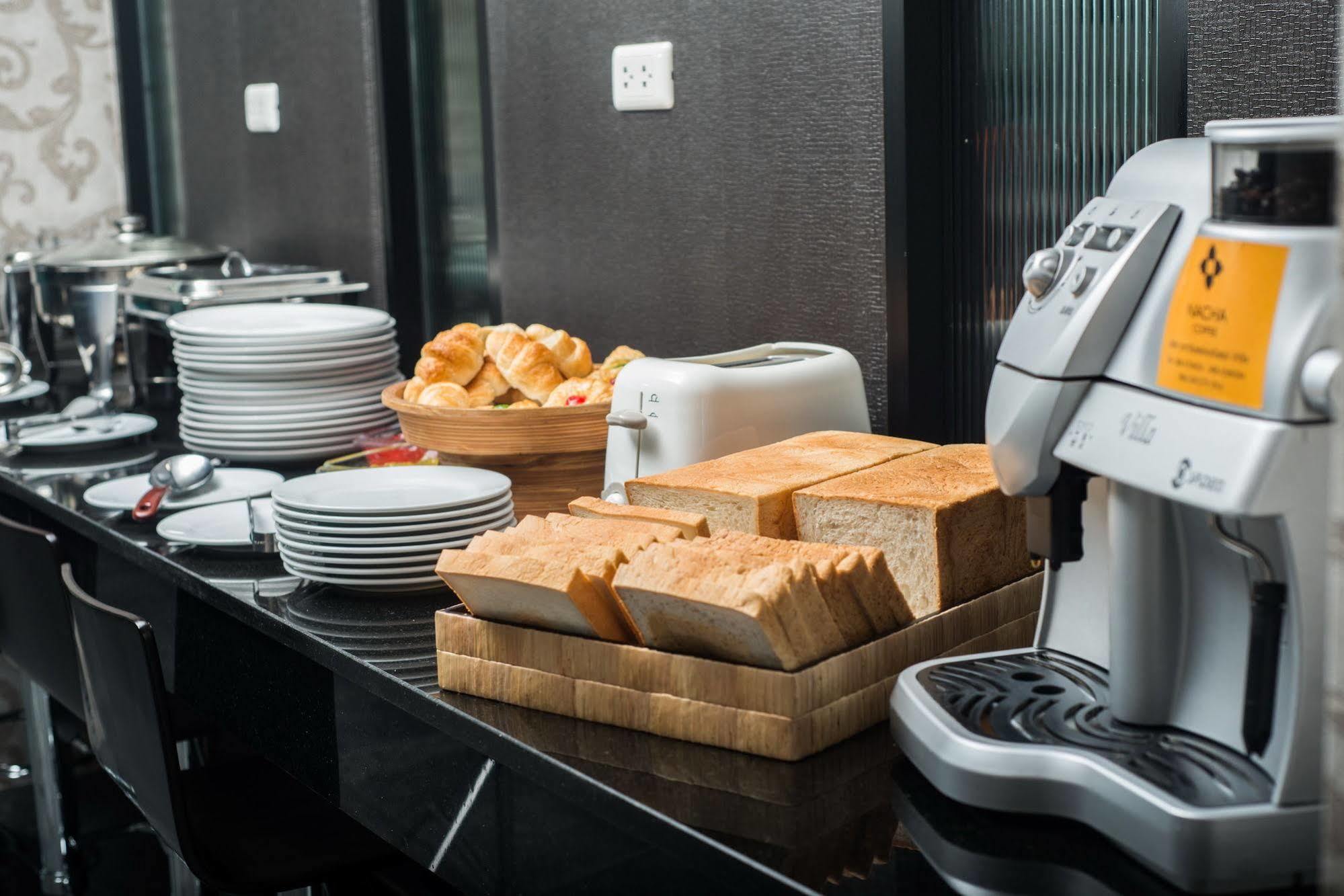 Lani Chiang Mai Hotel Zewnętrze zdjęcie